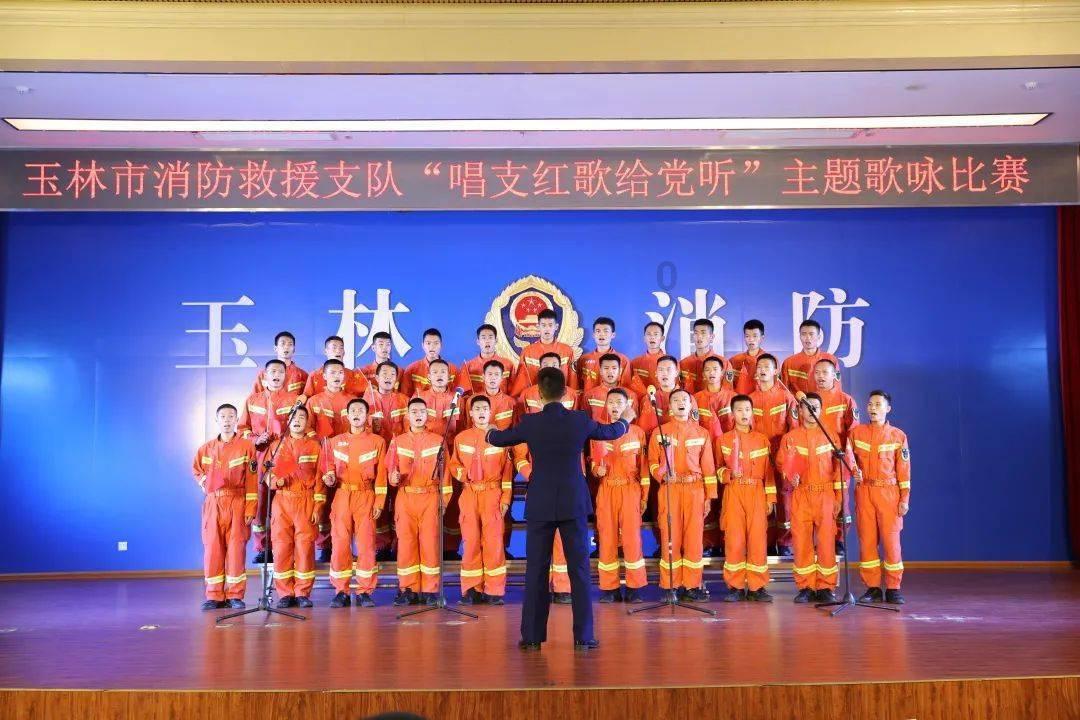 民间故事：木匠进山砍树，杀死一头巨狼，他三天后须发皆白